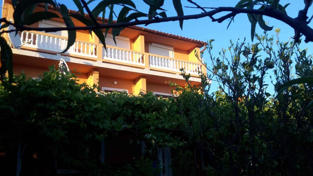 Apartments In Rab - Insel Rab 39950 Mundanije المظهر الخارجي الصورة