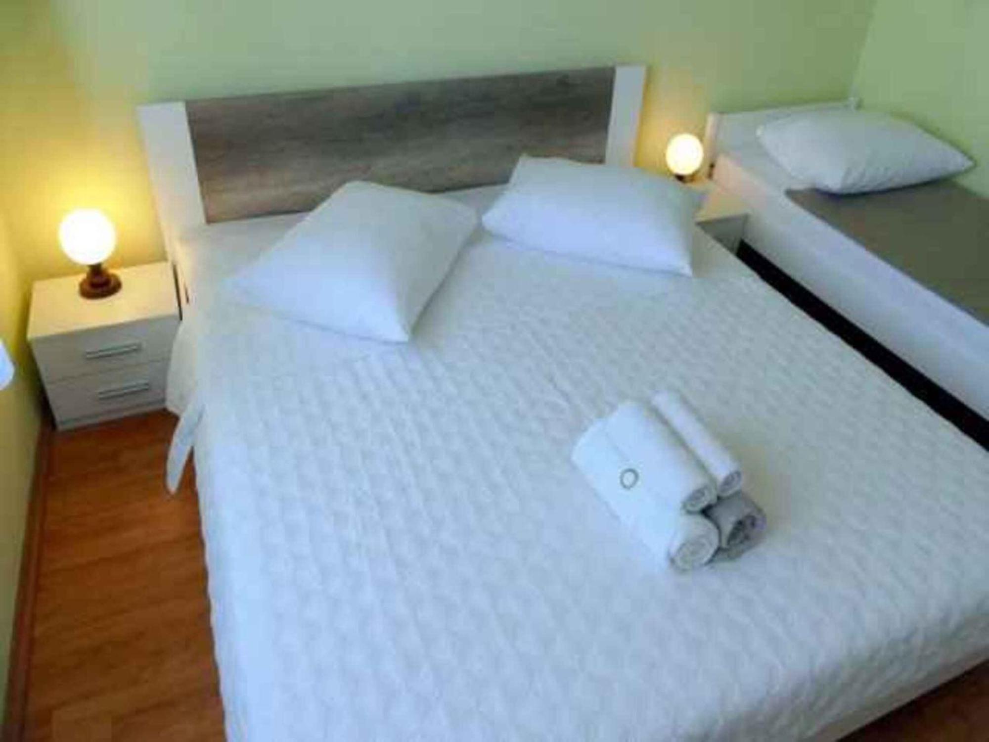 Apartments In Rab - Insel Rab 39950 Mundanije المظهر الخارجي الصورة